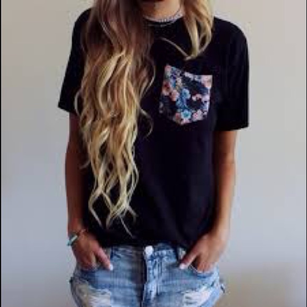 Black Brandy Melville t-shirt